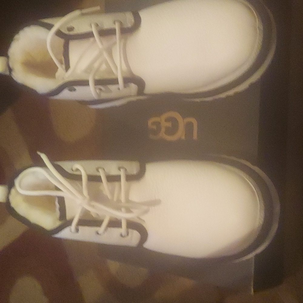 Men's size 11 Ugg boots